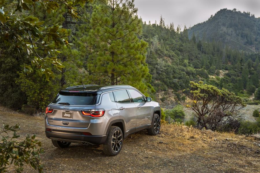  Jeep Compass Limited 2017 года  (NA) (фото 13 из 62)